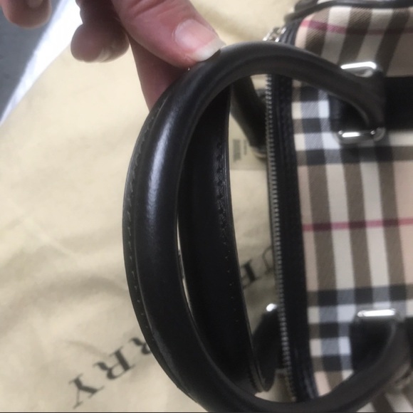 Burberry bag - Picture 5 of 8